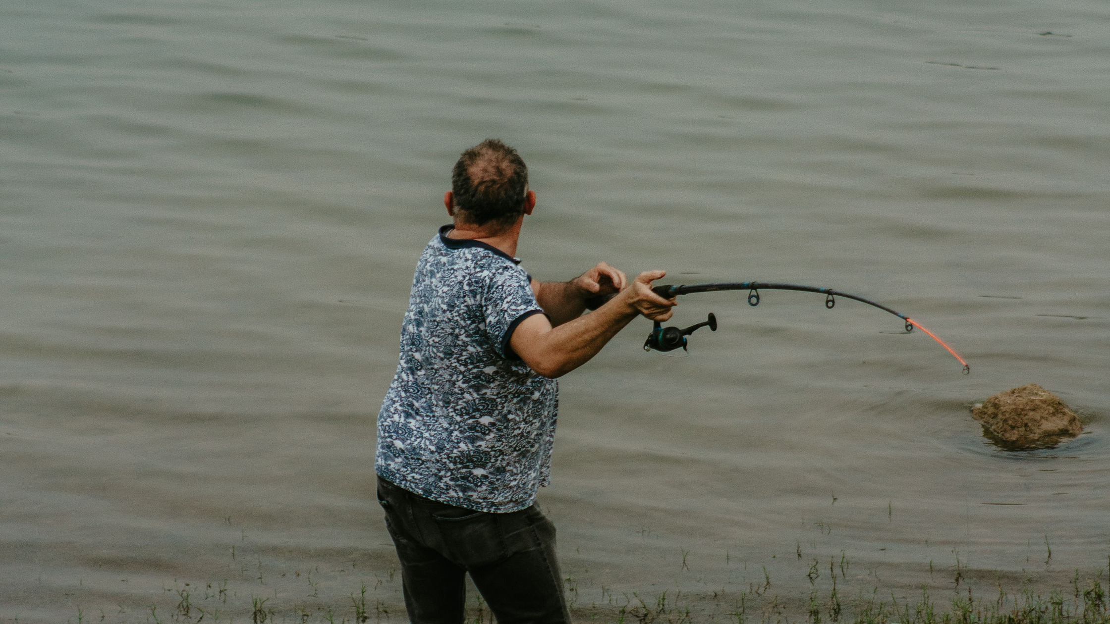 How to Cast a Spinning Reel: Distance and Accuracy