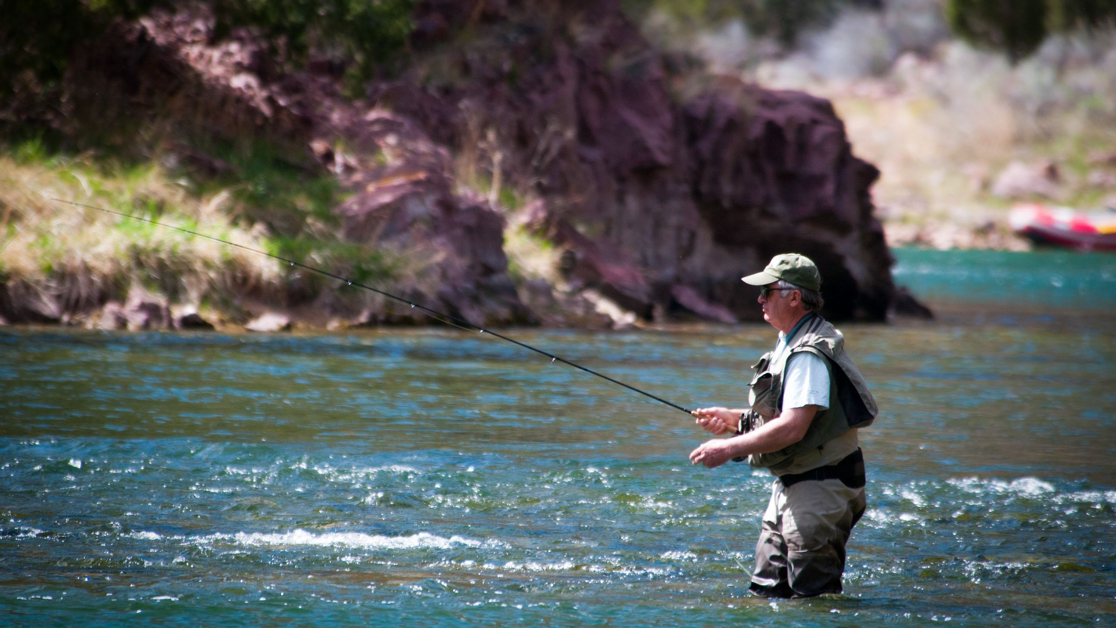 How to Set the Hook Fly Fishing: Timing and Technique
