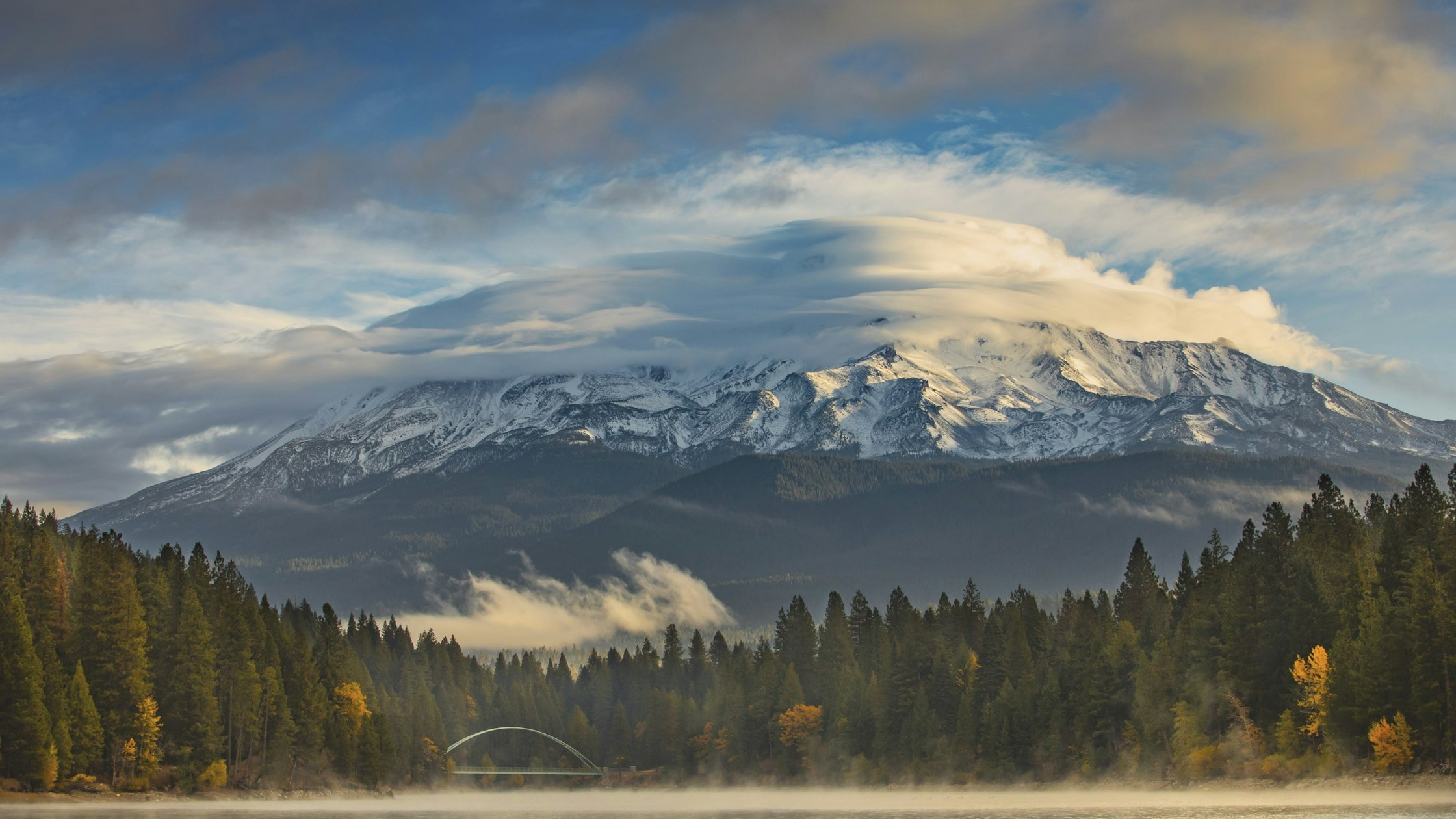 Lake Siskiyou and Shastina